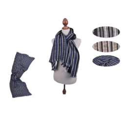 Sciarpa a Righe Romeo Gigli: Eleganza e Stile per Affrontare il Freddo con Raffinatezza